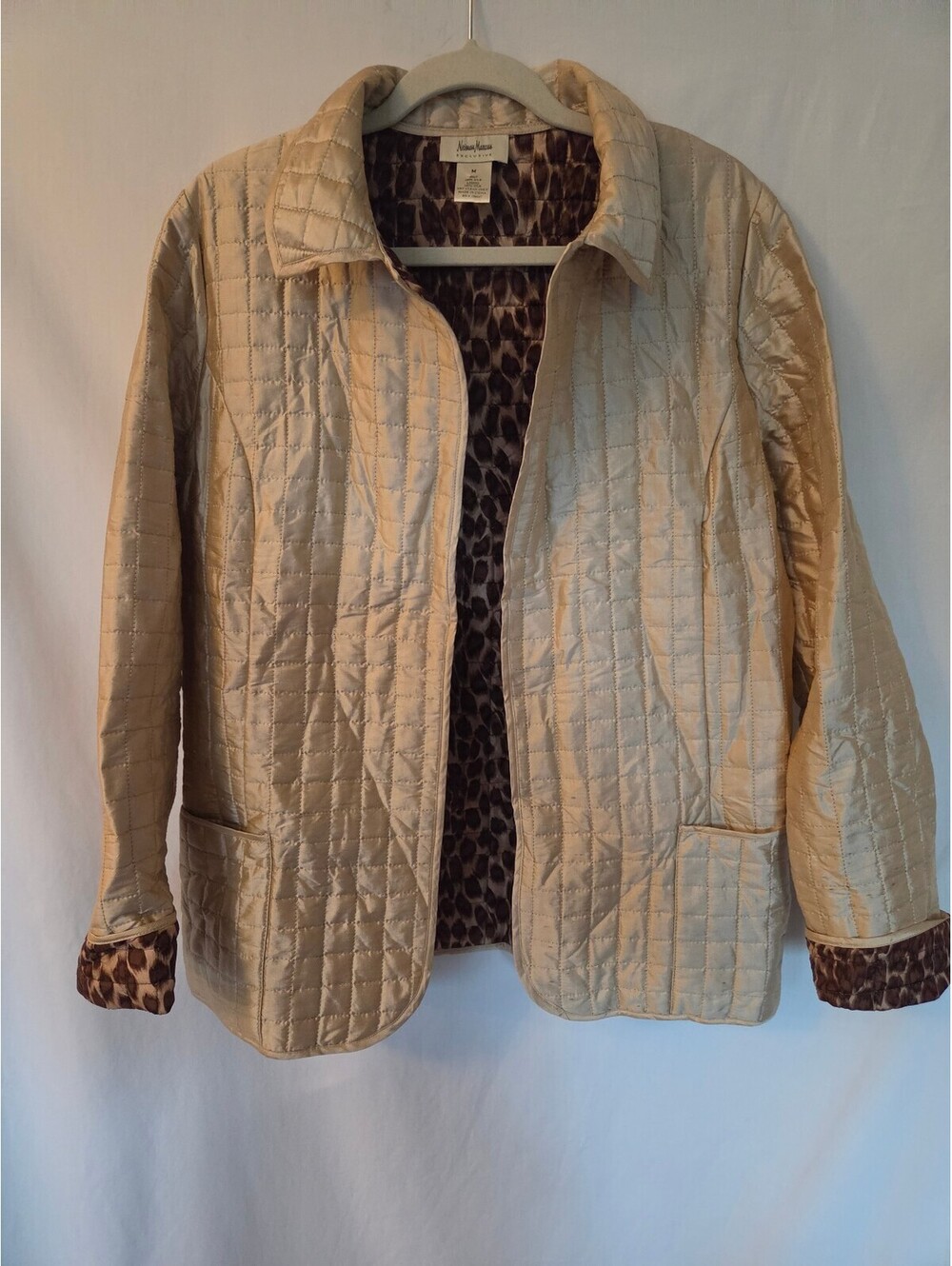 Neiman Marcus 100% Silk Quilted Jacket M Leopard Lined Gold Animal Print